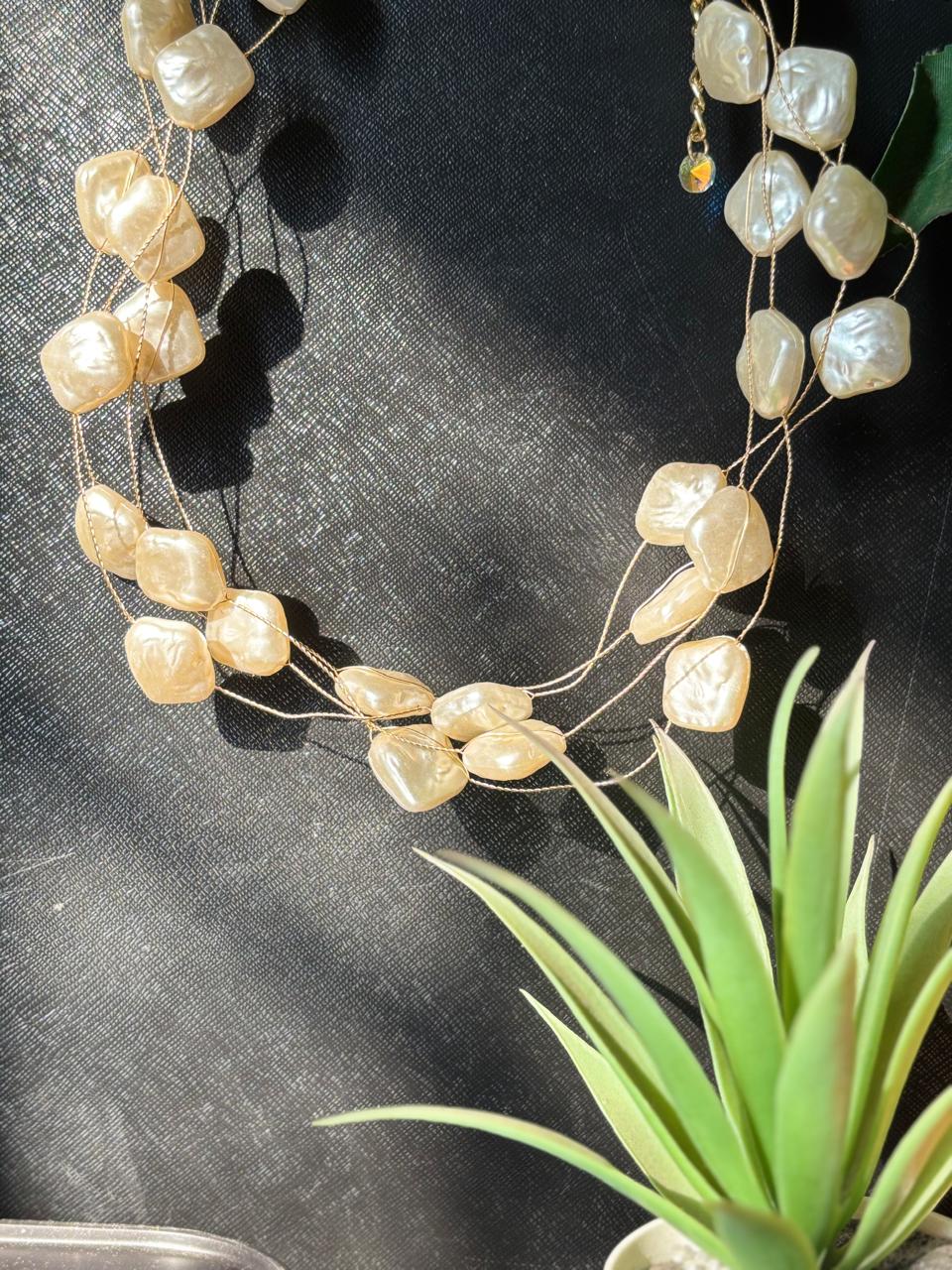 MOONLIT DRIFT NECKLACE