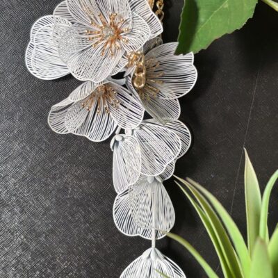 SILVER BLOOM CASCADE