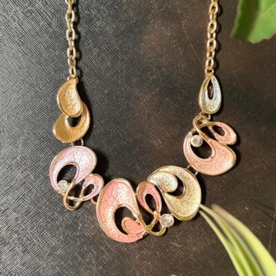 AURORA SWIRL NECKLACE