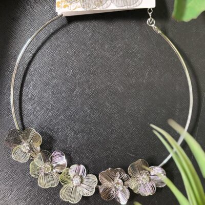 MOONLIGHT BLOSSOM SILVER CHOKER