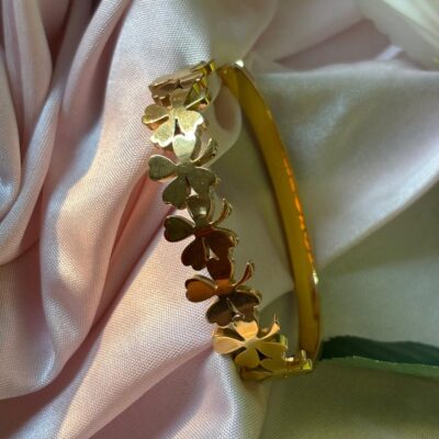 FLOWERY DESIGNER STAINLESS STEEL ANTI TARNISH BRACELET